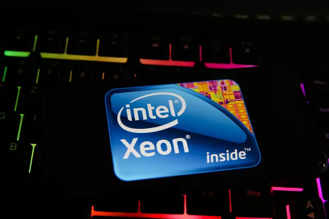 Rapid Market Prices Access, Powered by Xeon® E7 & Equinix Fibre Optic